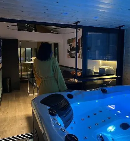 Les De Stanislas Jacuzzi & *