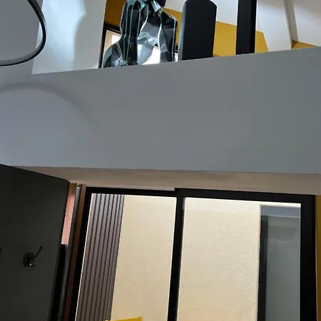 Les De Stanislas Jacuzzi & Apartman Nancy