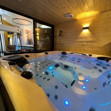 Apartman Les De Stanislas Jacuzzi &