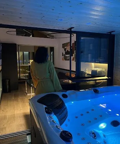 Les De Stanislas Jacuzzi & *