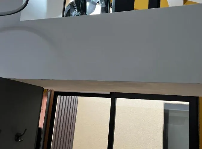 Les De Stanislas Jacuzzi & Lägenhet Nancy